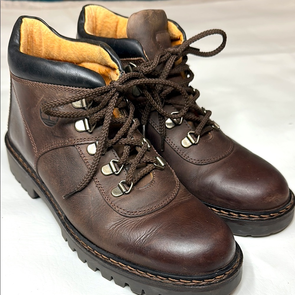 Timberland Women's Brown Leather Work Hiking Boots lace up size 8